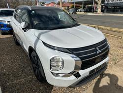 2025 MITSUBISHI
                OUTLANDER EXCEED TOURER