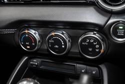 2024 Mazda
Mx-5