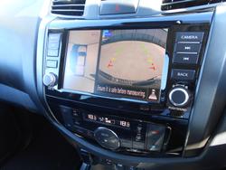 2025 Nissan
Navara PRO-4X