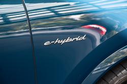 2024 Porsche Cayenne S E-Hybrid