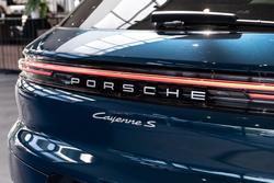 2024 Porsche Cayenne S E-Hybrid