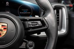 2024 Porsche Cayenne S E-Hybrid