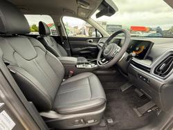 2025 Kia
Sorento Sport+