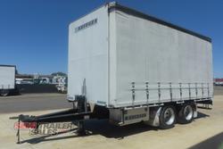 2013 Krueger 12 Pallet Pig Curtainsider