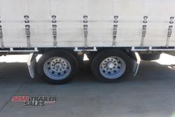 2013 Krueger 12 Pallet Pig Curtainsider