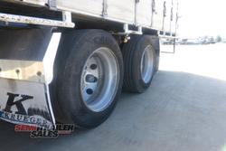 2013 Krueger 12 Pallet Pig Curtainsider