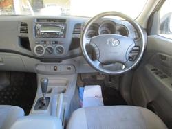 2011 Toyota Hilux SR GGN15R MY10 White