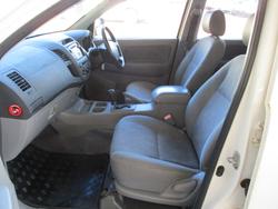 2011 Toyota Hilux SR GGN15R MY10 White