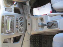 2011 Toyota Hilux SR GGN15R MY10 White