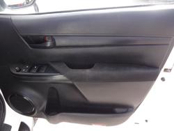 2019 Toyota
                Hilux 4X4 2.8L DSL D/C/C 6AT SR