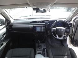 2019 Toyota
                Hilux 4X4 2.8L DSL D/C/C 6AT SR