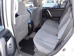 2012 TOYOTA
LANDCRUISER PRADO GX (4x4)