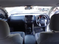 2012 TOYOTA
LANDCRUISER PRADO GX (4x4)