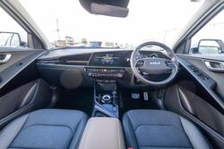 2024 Kia
Niro HEV GT-Line
