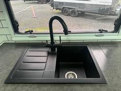 2023 Red Centre OASIS 22.6 Family Van