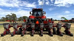 CASE IH
2130 Early Riser Stack-Fold Planter
