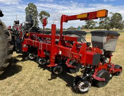 CASE IH
2130 Early Riser Stack-Fold Planter