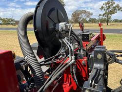 CASE IH
2130 Early Riser Stack-Fold Planter