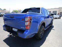 2024 Isuzu
                D-MAX X-TERRAIN