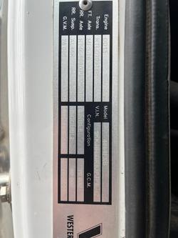2018 Western Star 4864Fxb White