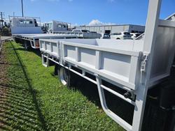 2024 Hyundai Mighty EX4/6 Tray White
