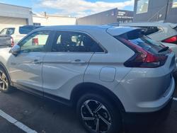 2024 Mitsubishi Eclipse Cross PHEV ES