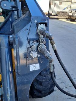 2019 John Deere 318G