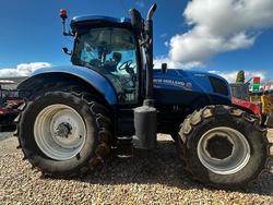 New Holland
T7-200