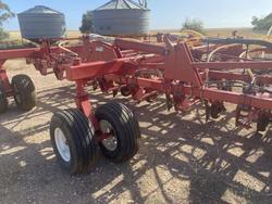 2016 Morris C2 Contour Air Drill Red