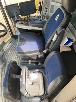 2017 New Holland Cr10.90