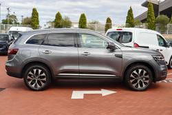 2023 Renault
                Koleos Life