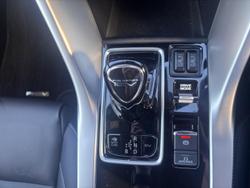 2024 Mitsubishi Eclipse Cross PHEV Exceed