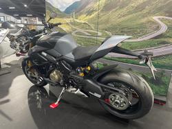 2024 Ducati Streetfighter V4 S Streetfighter Grey