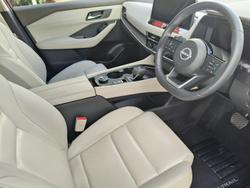 2023 Nissan
                X-TRAIL Ti