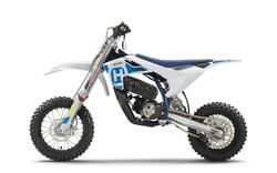 2024 Husqvarna EE 5 EE White