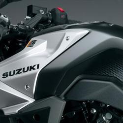 2025 Suzuki GSX-8R GSX-R White