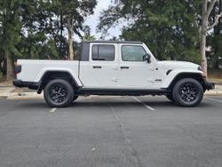 2023 Jeep
Gladiator Night Eagle