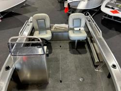 2025 Stacer 429 Outlaw Side Console