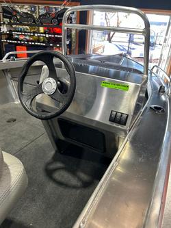 2025 Stacer 429 Outlaw Side Console