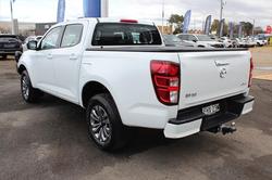 2024 MAZDA
                BT-50 XT (4x4)