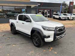 2023 TOYOTA HILUX ROGUE