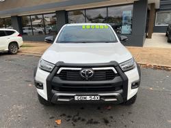 2023 TOYOTA HILUX ROGUE