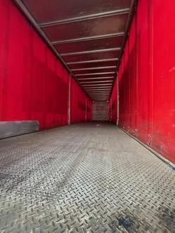 2013 Krueger 22P Straight Curtain Sider Red