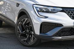 2024 Renault
                Arkana Esprit Alpine