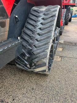 2017 CASE IH Quadtrac 500 Red