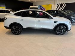 2024 Renault
                Arkana Esprit Alpine