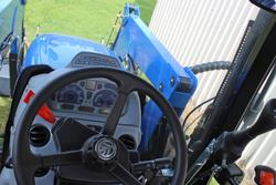 New Holland
T6020 Plus Cab Tractor