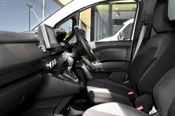 2024 Renault
                Kangoo E-Tech L1 EV45