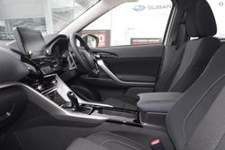 2024 Mitsubishi Eclipse Cross PHEV ES