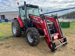 2011 Massey Ferguson 5435 Dyna 4 Red
